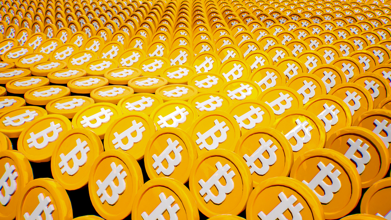 Stablecoins: Instead of banks or with banks?